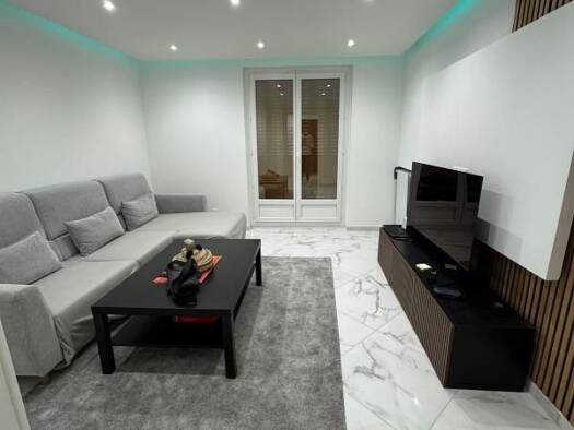 Appartement à vendre 120 000 € 3 pièces 2 chambres 53,21 m² La Lauvette Nice 06300