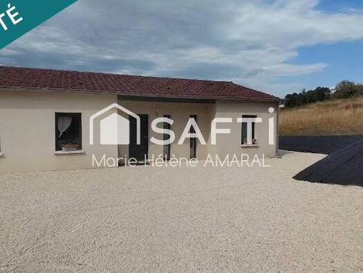 Maison de plain-pied à vendre 199 000 € 5 pièces 4 chambres 104 m² 1 295 m² de terrain Monthoiron 86210
