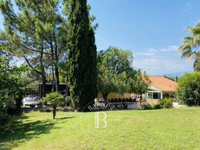 Maison à vendre 798 000 € 7 pièces 4 chambres 278 m² 6 000 m² de terrain Bages 66670