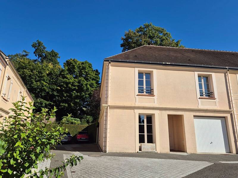 Maison à louer, 138m², MONTFORT L'AMAURY