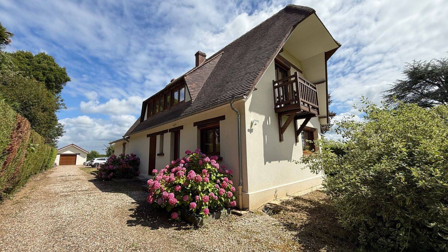 Maison à vendre, 144m², SAINT JACQUES SUR DARNETAL