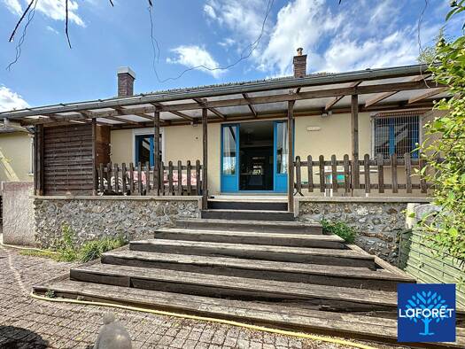 Maison à vendre 235 000 € 6 pièces 4 chambres 136 m² 1 135 m² de terrain Plateaux Ouest et Est-Malouve-Porte d'Or Bernay 27300
