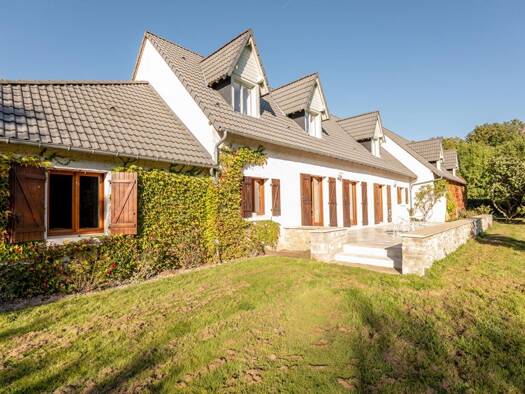 Maison à vendre 424 000 € 7 pièces 5 chambres 306 m² 6 499 m² de terrain Lisle 41100