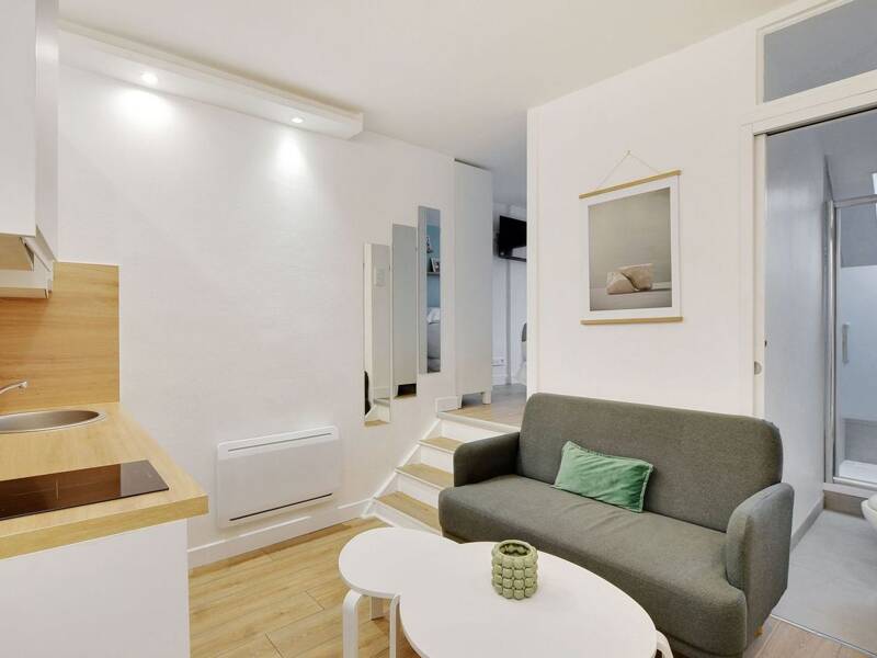 Maison à louer, 0m², PARIS 17E