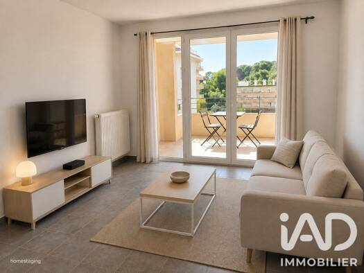 Appartement à vendre 170 000 € 3 pièces 2 chambres 54 m² Étage 3/4 Bon Rencontre Toulon 83200
