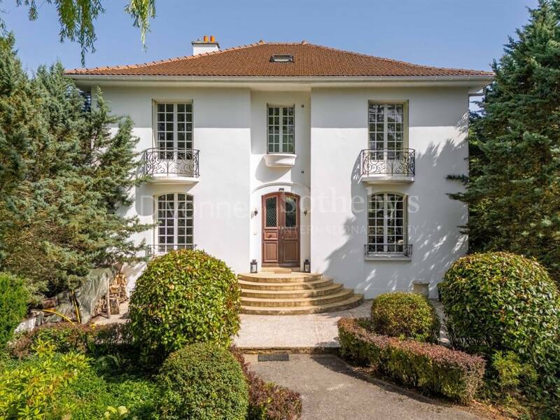 Maison à vendre, 350m², DIVONNE LES BAINS