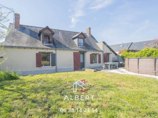 Maison à vendre 229 900 € 3 pièces 2 chambres 100 m² 617 m² de terrain Erdre-en-Anjou 49220