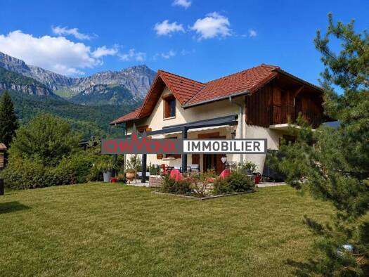 Maison à vendre 676 000 € 6 pièces 5 chambres 211 m² 900 m² de terrain Chedde-Les Plagnes Passy 74190