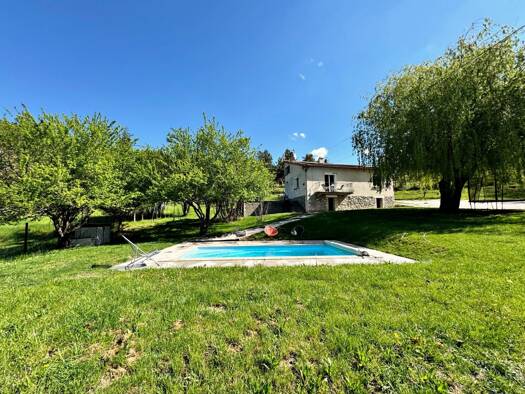 Villa à vendre 350 000 € 5 pièces 4 chambres 152 m² 2 380 m² de terrain Castellane 04120