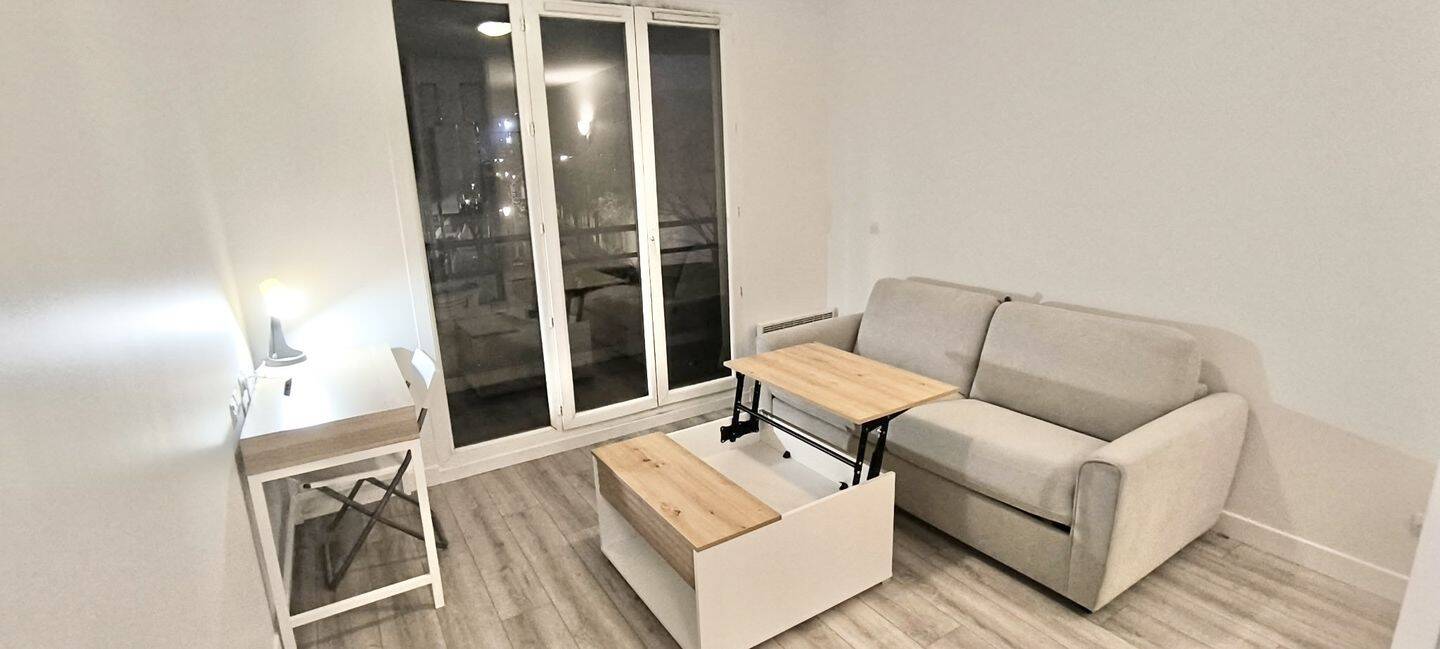 Maison à louer, 18m², ISSY LES MOULINEAUX