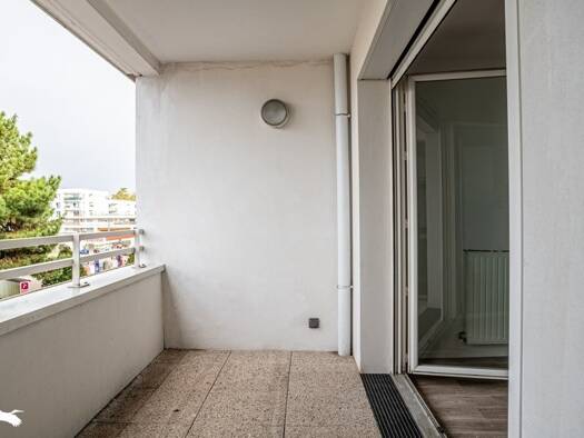 Appartement à vendre 169 087 € 3 pièces 2 chambres 63 m² Étage 2/5 Cavailles-Camparian Cenon 33150