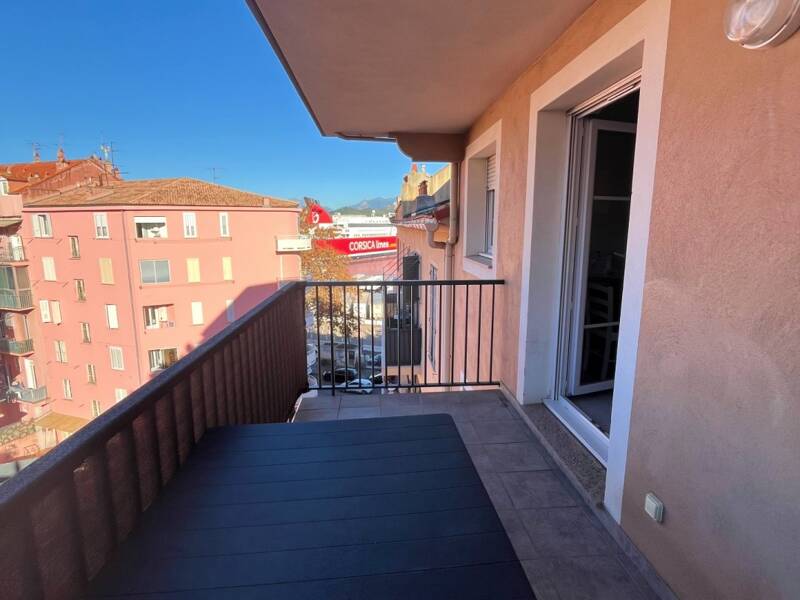 Maison à louer, 66m², AJACCIO