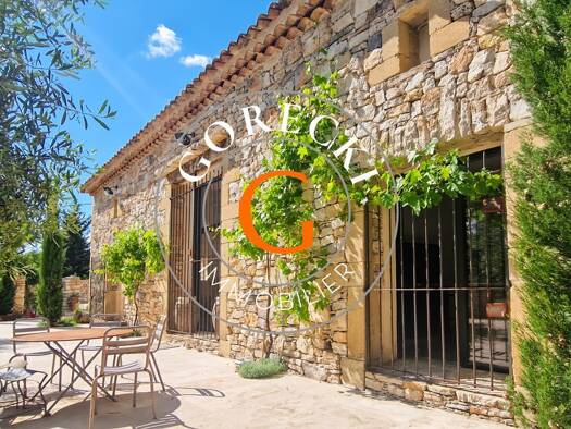 Maison à vendre - neuf 938 000 € 4 pièces 3 chambres 130 m² 760 m² de terrain Uzès 30700