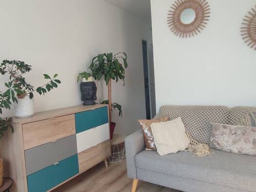 Appartement à louer 790 € 3 pièces 2 chambres 63 m² RDC/1 Palente - Orchamps - La Combe Saragosse Besançon 25000