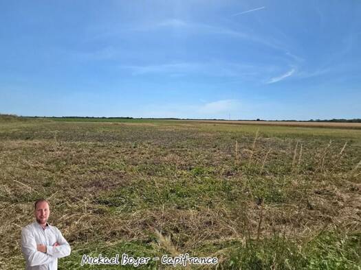 Terrain constructible viabilisé à vendre 53 064 € 1 206 m² de terrain Val-du-Mignon 79210