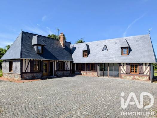 Maison à vendre 389 000 € 9 pièces 6 chambres 195 m² 2 650 m² de terrain Le Mesnil-Saint-Jean 27560