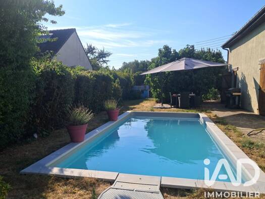 Maison à vendre 364 000 € 8 pièces 4 chambres 256 m² 1 864 m² de terrain Dammarie 28360