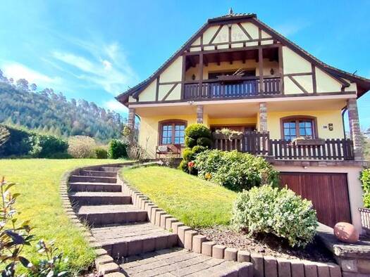 Maison à vendre 375 500 € 7 pièces 4 chambres 194 m² 1 726 m² de terrain Baerenthal 57230