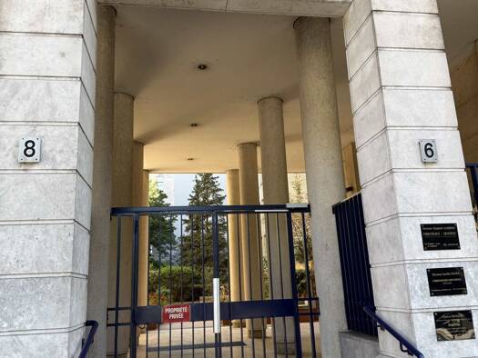 Appartement à louer 2 490 € 4 pièces 3 chambres 91 m² Étage 4/7 Charenton-le-Pont 94220