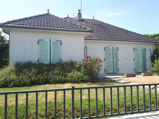 Maison à vendre 179 000 € 7 pièces 6 chambres 151 m² 1 326 m² de terrain Les Ormes 86220