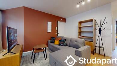 Appartement à louer 762 € 1 pièce 2 chambres 10 m² 4ème étage Dhuys-Hoche Bagnolet 93170