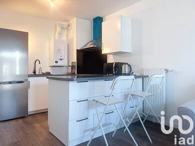 Appartement à louer 1 190 € 2 pièces 1 chambre 42 m² Étage 1/3 Serris 77700