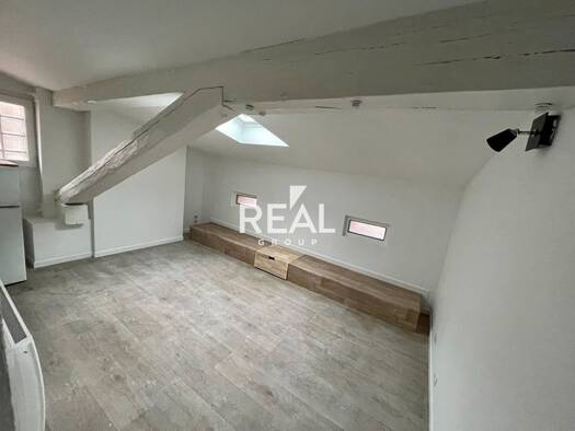 Appartement à vendre 128 400 € 1 pièce 1 chambre 33,03 m² Étage 3/3 Bordeaux Sud Bordeaux 33000