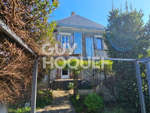 Maison à vendre 273 600 € 6 pièces 4 chambres 176 m² 993 m² de terrain Grissais-Gros Noyer Fontenay-le-Comte 85200