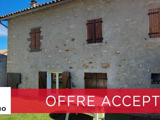 Maison à vendre 138 000 € 6 pièces 4 chambres 153 m² 327 m² de terrain Védrines-Saint-Loup 15100
