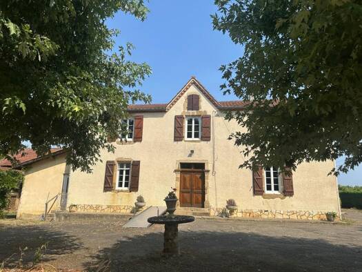 Ferme à vendre 244 500 € 6 pièces 5 chambres 227 m² 3 220 m² de terrain Plaisance 32160