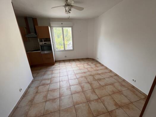 Appartement à louer 543 € 2 pièces 1 chambre 40,5 m² Étage 1/1 Sumène 30440