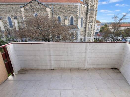 Appartement à vendre 199 500 € 3 pièces 2 chambres 71 m² 3 étages Sérézin-du-Rhône 69360