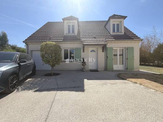 Maison à vendre 439 000 € 7 pièces 4 chambres 110 m² 651 m² de terrain Villevaudé 77410