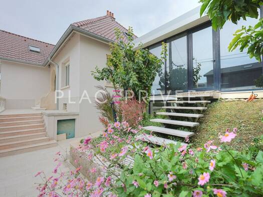 Maison à vendre 690 000 € 9 pièces 5 chambres 228 m² 1 340 m² de terrain Beauregard-Boufflers-Buthégnemont Nancy 54000