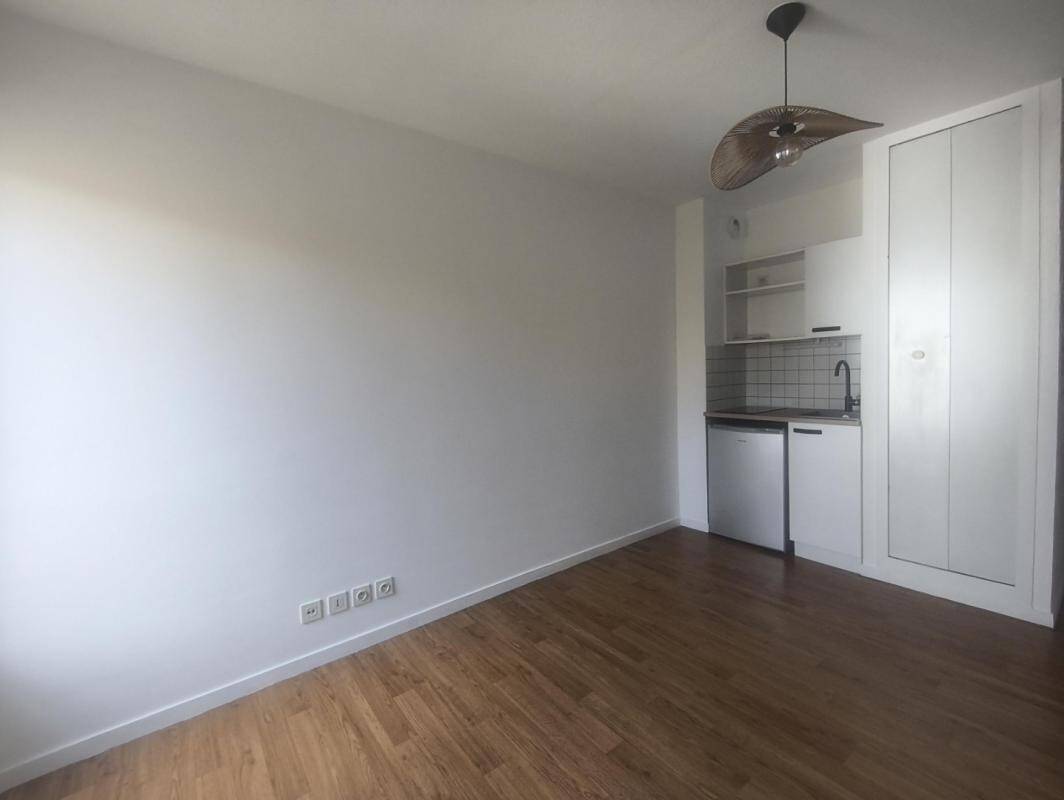 Maison à louer, 18m², VANNES