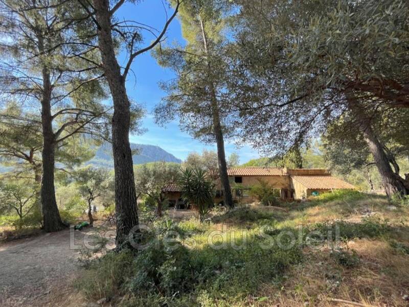 Maison à vendre, 180m², LE REVEST LES EAUX