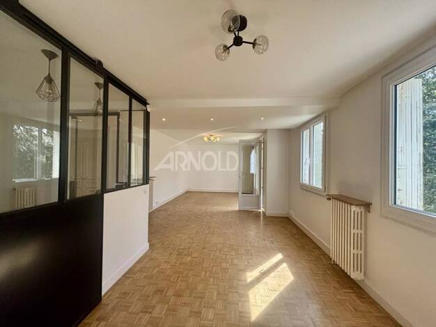 Appartement à louer 1 400 € 4 pièces 3 chambres 89,3 m² 1er étage Monselet Nantes 44100