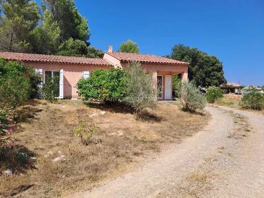 Maison de plain-pied à vendre 282 000 € 4 pièces 3 chambres 88 m² 1 548 m² de terrain Sillans-la-Cascade 83690