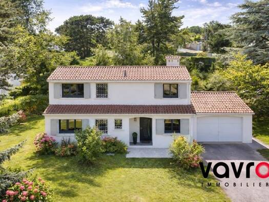 Maison à vendre 850 000 € 6 pièces 5 chambres 160 m² 892 m² de terrain Centre et Nord Ouest Saint-Didier-au-Mont-d'Or 69370