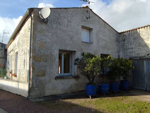 Maison à vendre 159 900 € 4 pièces 2 chambres 105 m² 760 m² de terrain Saint-Palais-de-Phiolin 17800