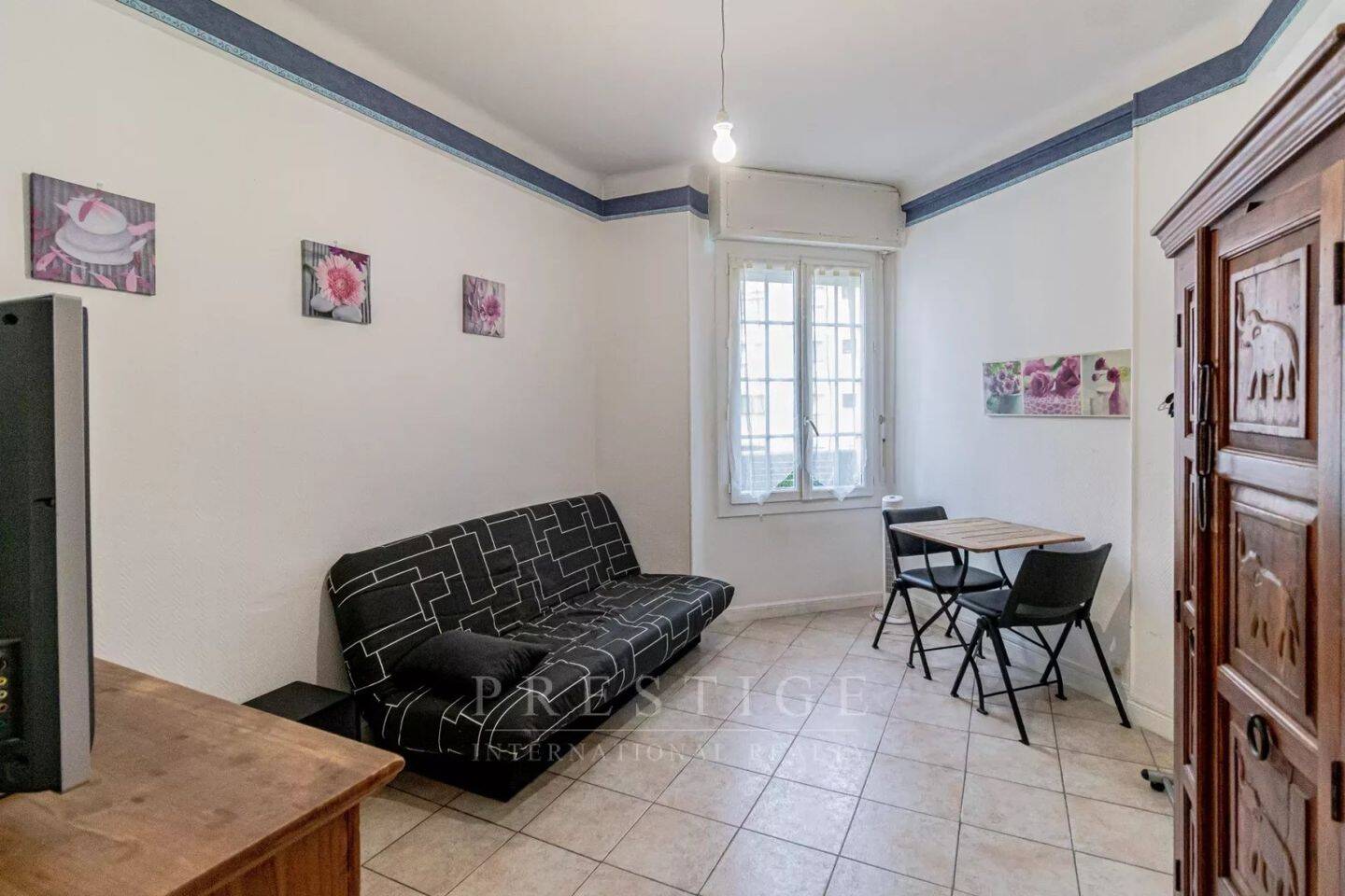 Maison à louer, 19m², JUAN LES PINS