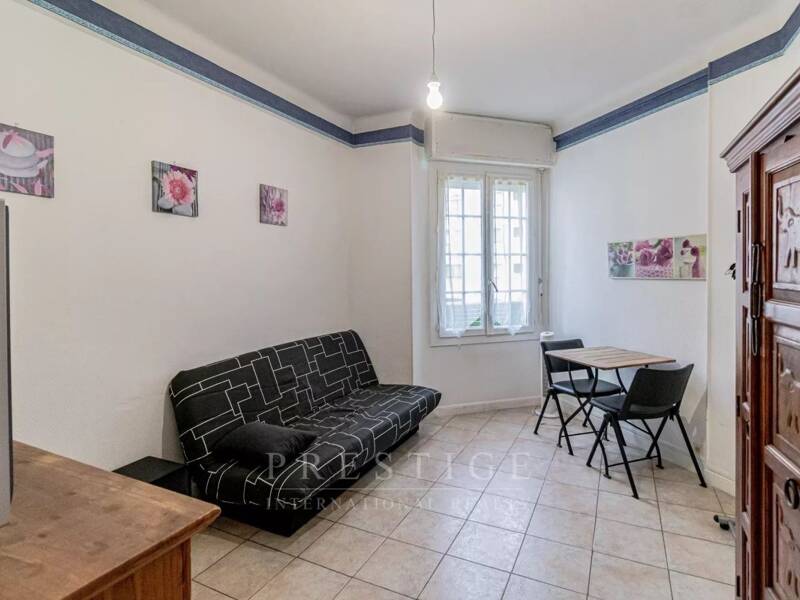 Maison à louer, 19m², JUAN LES PINS