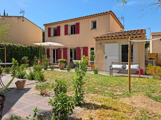Maison à vendre 532 000 € 4 pièces 3 chambres 113 m² 307 m² de terrain Maussane-les-Alpilles 13520