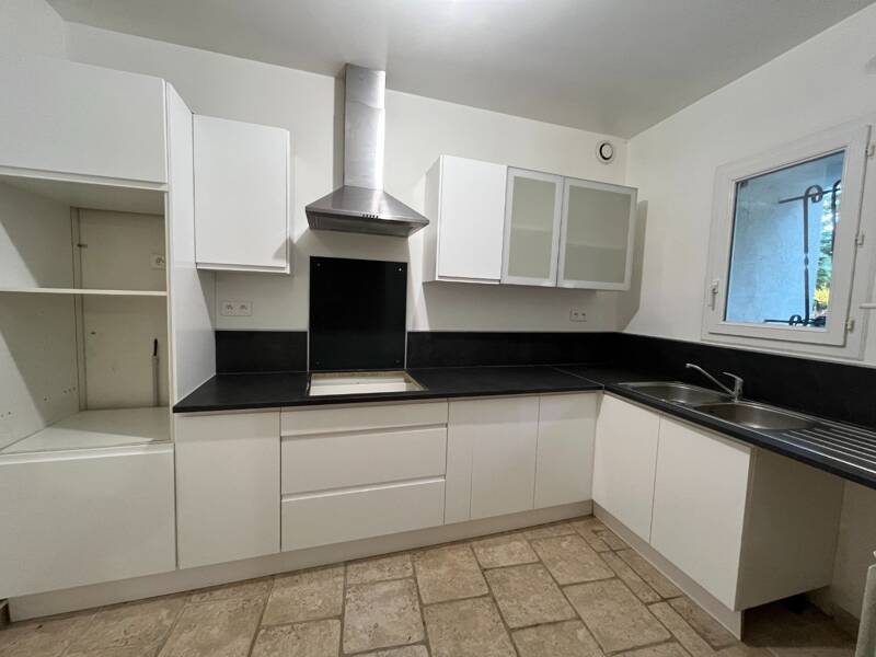 Maison à louer, 114m², PERNES LES FONTAINES