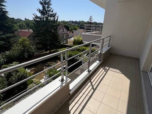 Appartement à louer 1 170 € 3 pièces 2 chambres 66 m² Étage 2/4 Brunoy 91800
