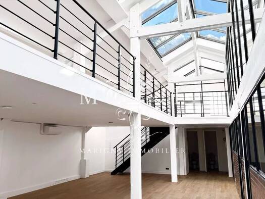 Espace bureau à vendre 3 000 000 € 411 m² de bureaux Diderot-Domaine du Bois Vincennes 94300