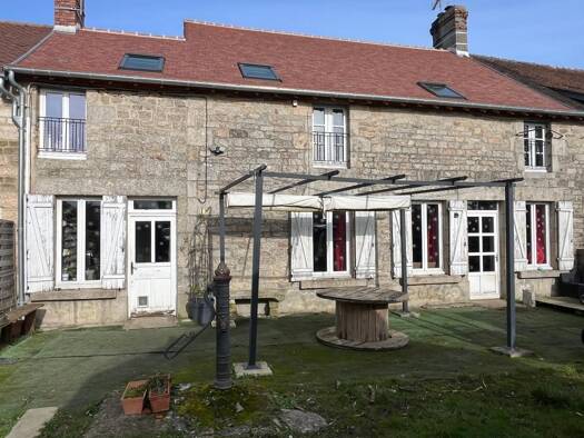 Maison à vendre 175 000 € 5 pièces 3 chambres 110 m² 670 m² de terrain Lonrai 61250