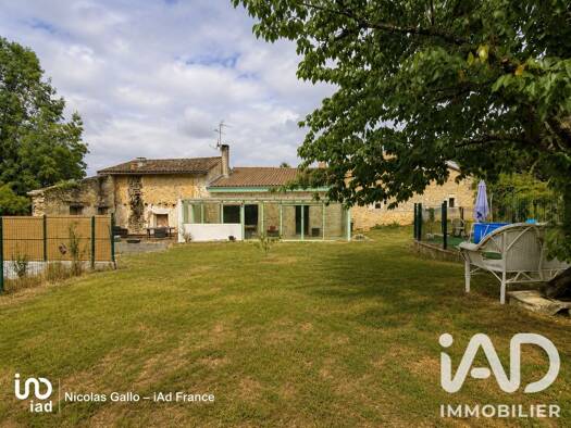 Maison à vendre 220 000 € 4 pièces 3 chambres 96,77 m² 779 m² de terrain Saint-Léon 33670