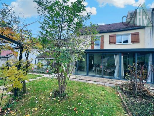 Maison à vendre 208 650 € 6 pièces 3 chambres 118 m² 1 292 m² de terrain Chalautre-la-Petite 77160