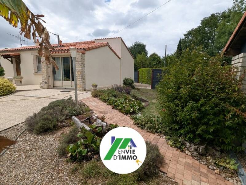 Maison à vendre, 92m², SANSAIS